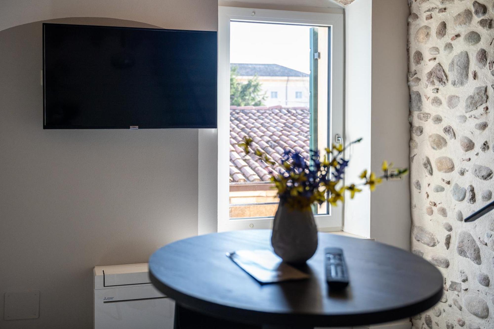 Una Rosa Sul Mincio Valeggio sul Mincio Quarto foto